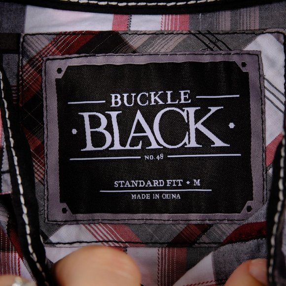 Buckle Black Men's Standard Fit Button Front Medium - Picture 5 of 6